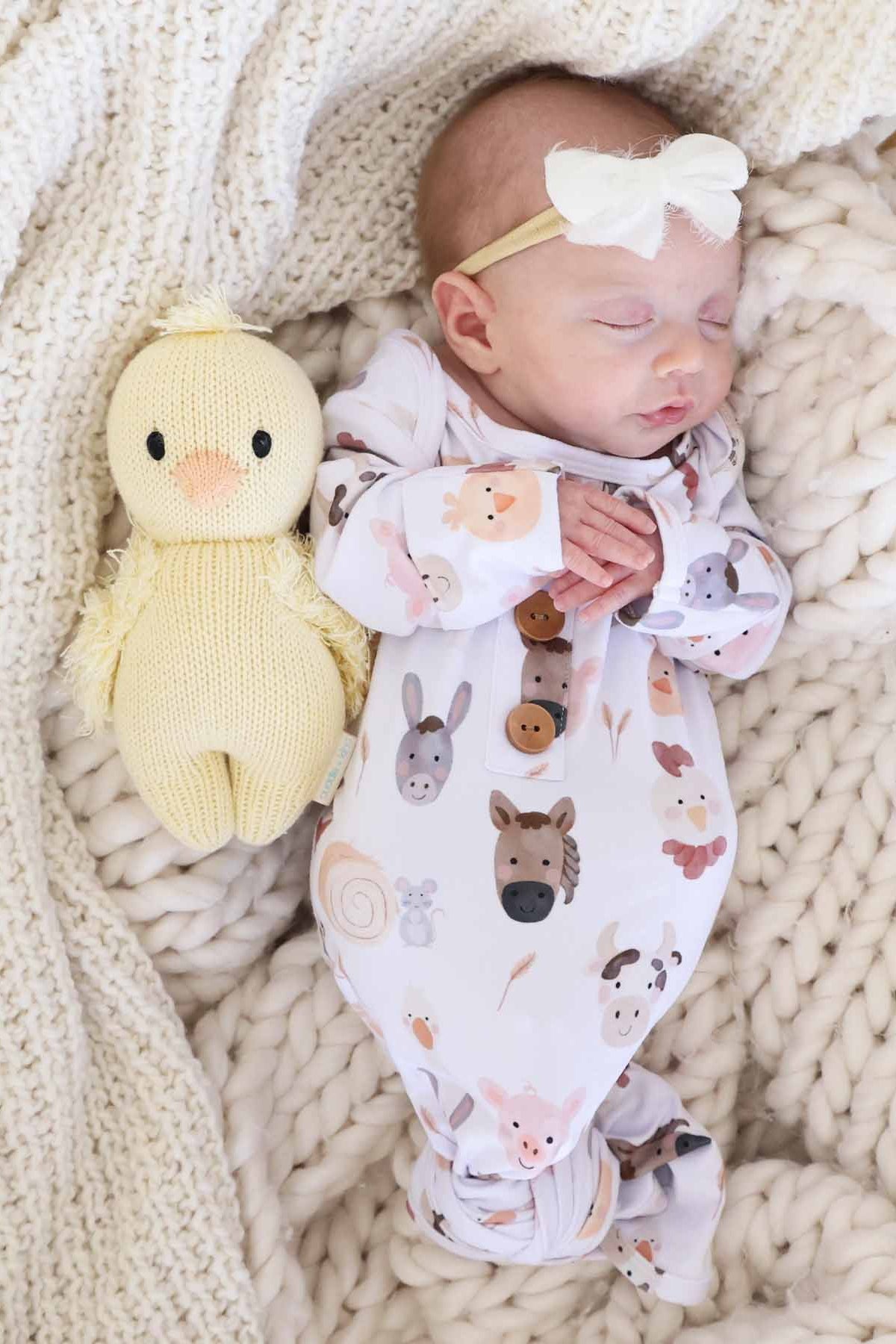 Barnyard Buddies Newborn Baby Knot Gown & Hat Set