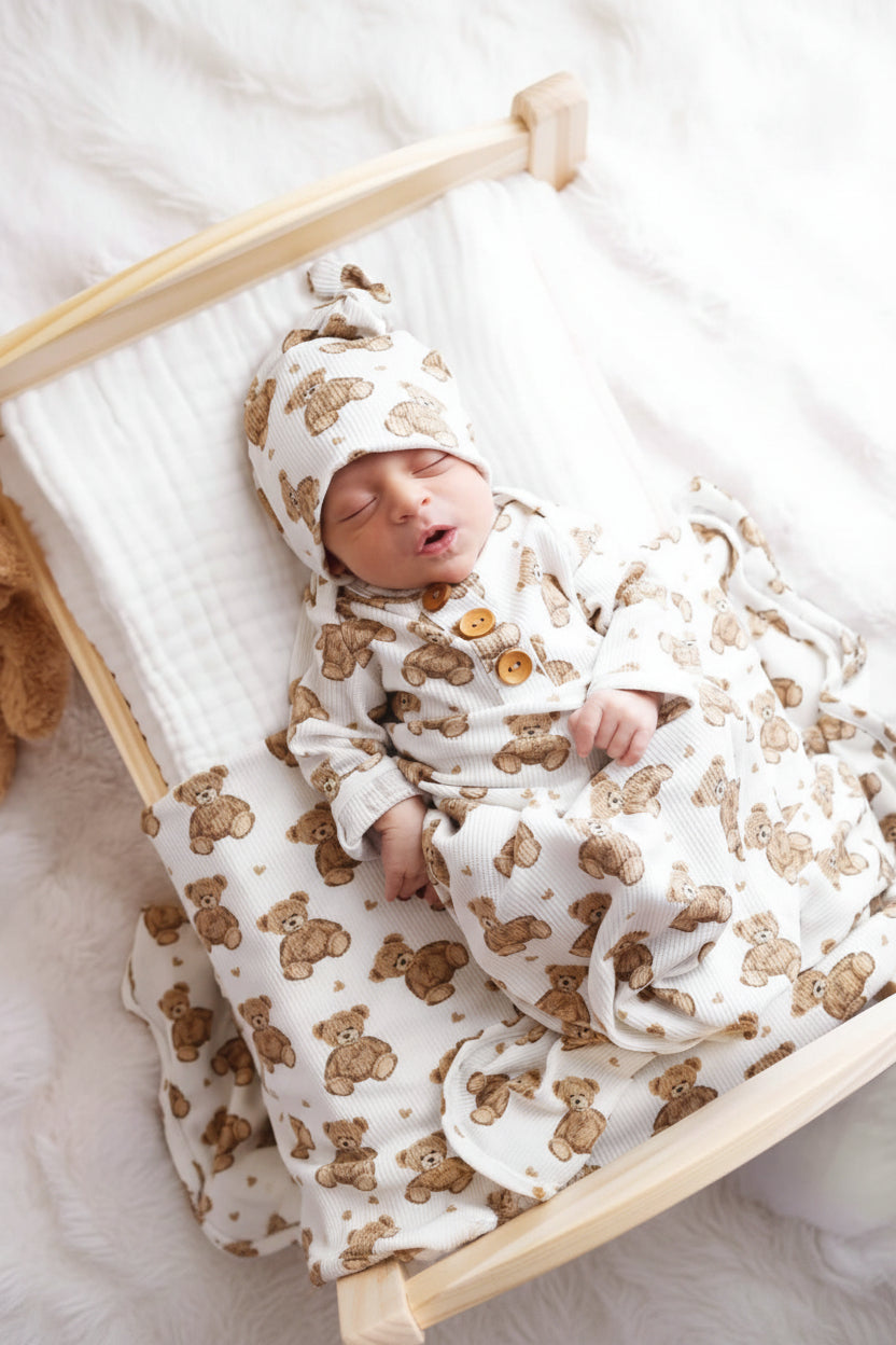 Beary Sweet Bamboo Waffle Newborn Baby Knot Gown & Hat Set