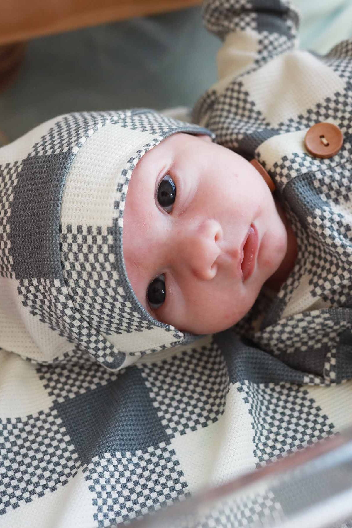 Big Check Bamboo Waffle Newborn Baby Knot Gown & Hat Set | Denim