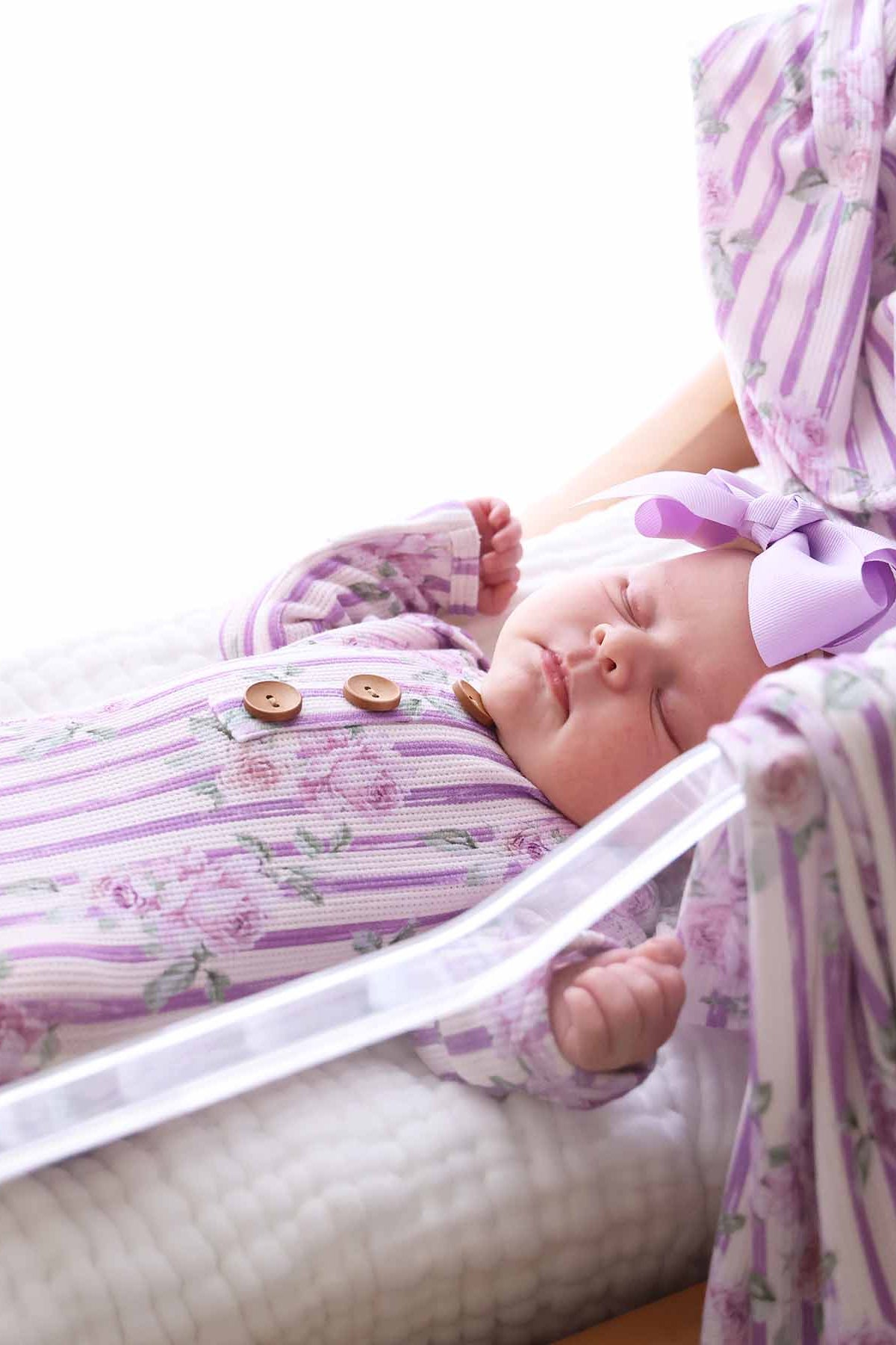 Lila's Lilacs Bamboo Waffle Newborn Baby Knot Gown & Hat Set