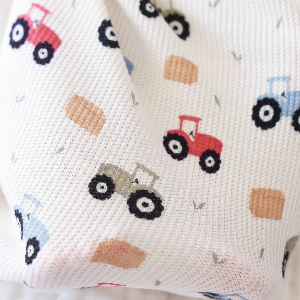 Little Farmer Bamboo Waffle Newborn Baby Knot Gown & Hat Set