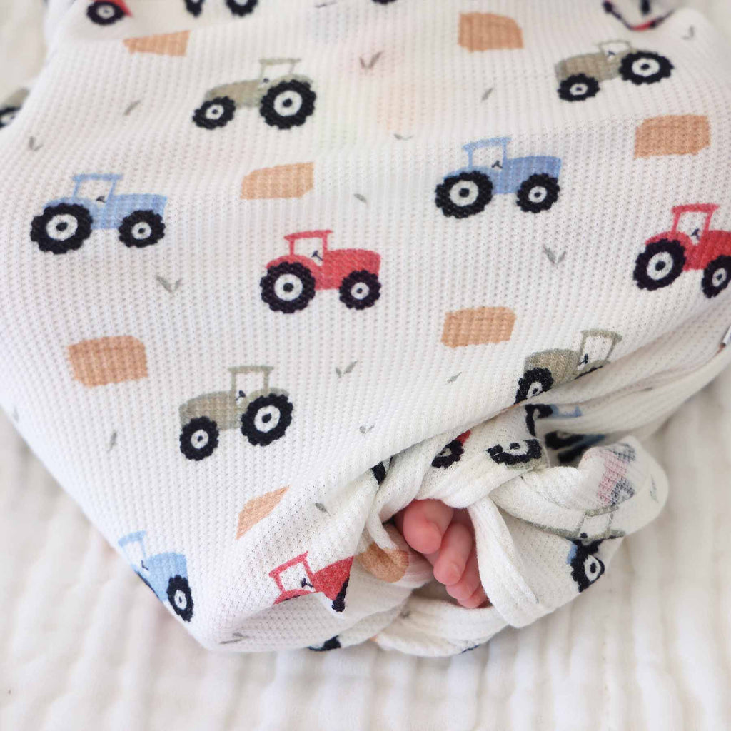Little Farmer Bamboo Waffle Newborn Baby Knot Gown & Hat Set