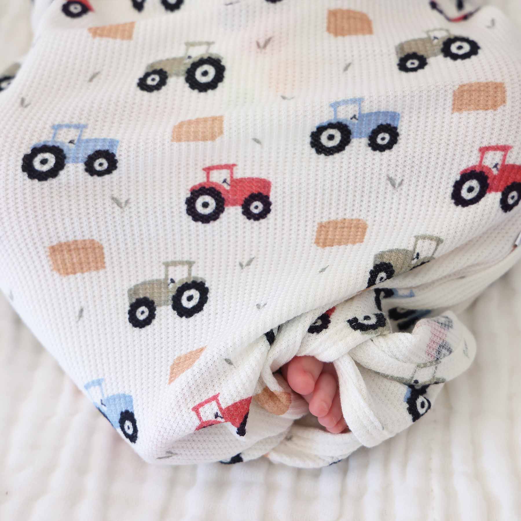 Little Farmer Bamboo Waffle Newborn Baby Knot Gown & Hat Set