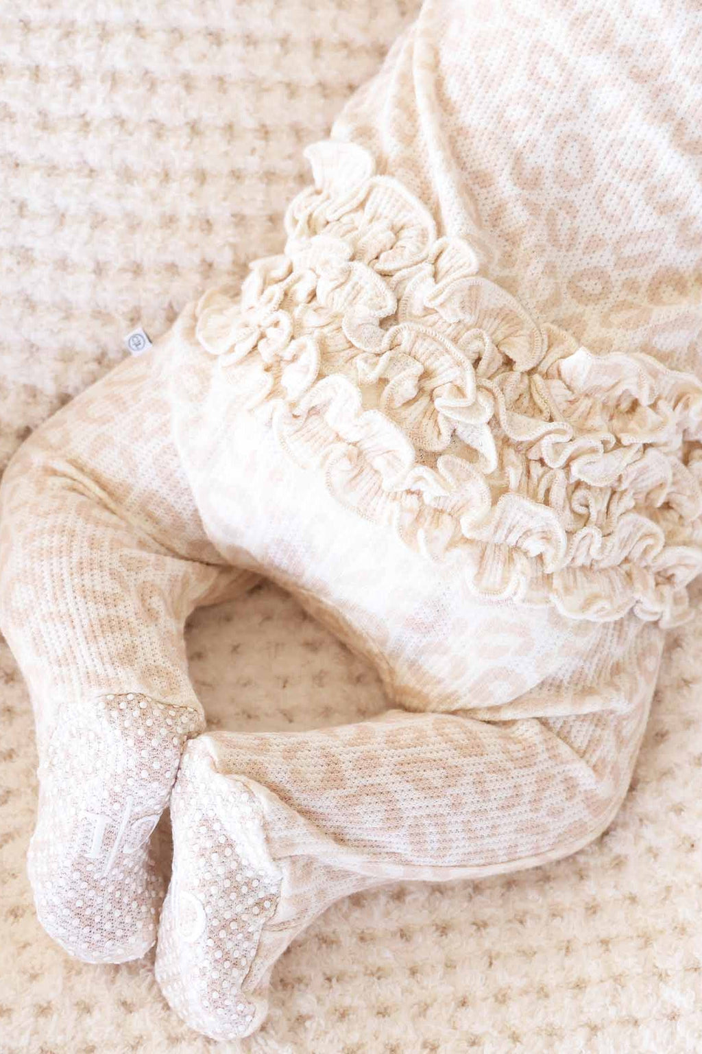 Lovely Leopard Bamboo Waffle Ruffle Zipper Footie