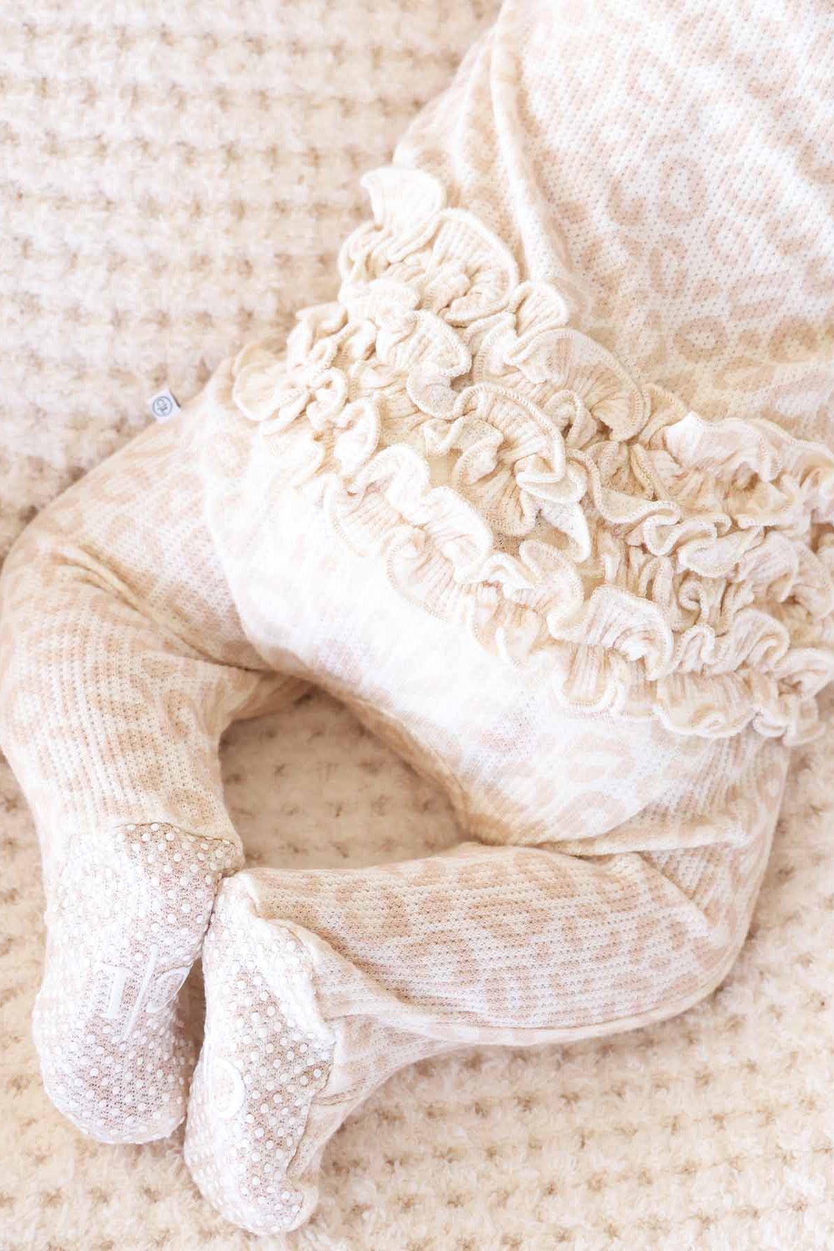 Lovely Leopard Bamboo Waffle Ruffle Zipper Footie