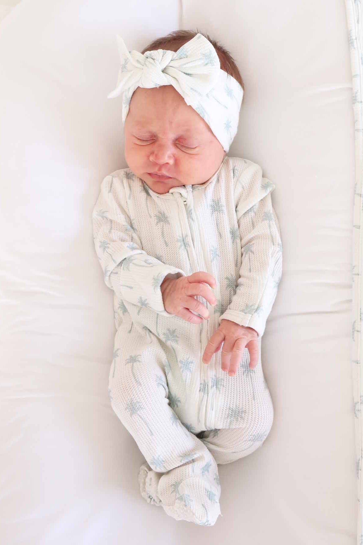 Beachy Bamboo Waffle Zipper Footies