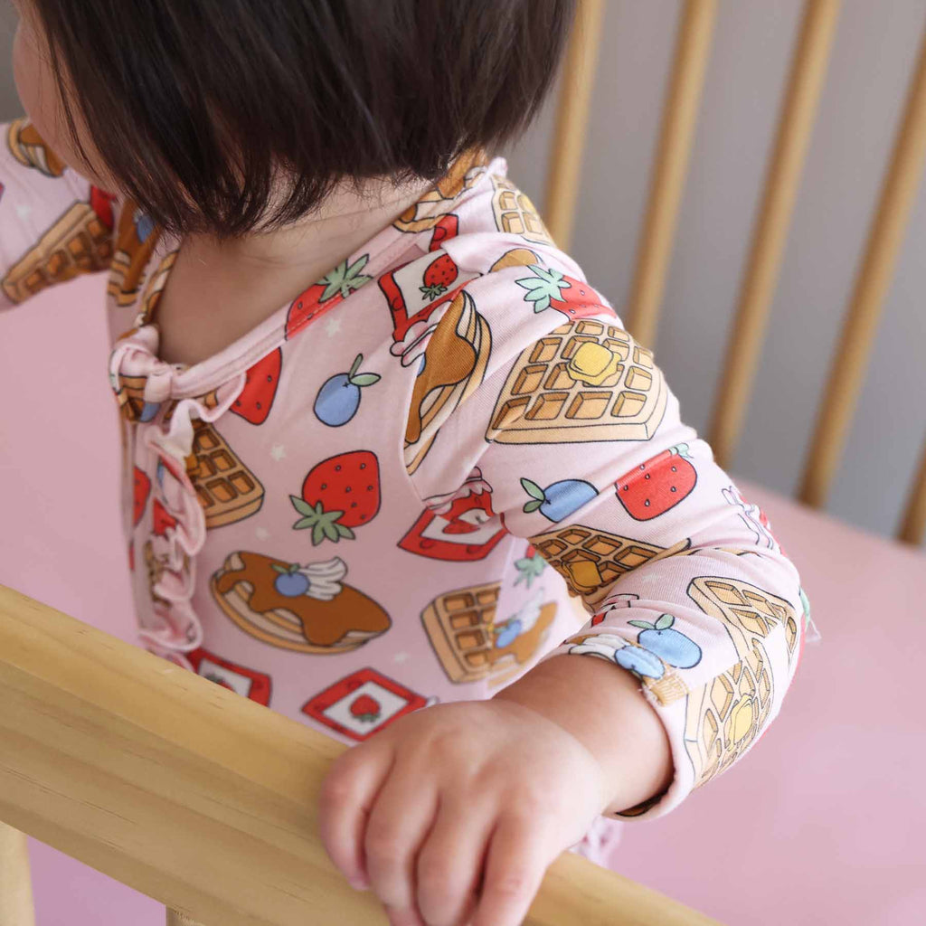 Sweet Stacks Ruffle Zipper Footie | Pink