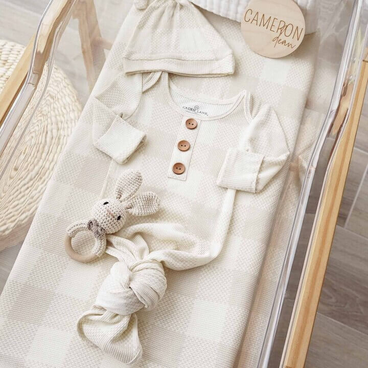 Big Check Bamboo Waffle Newborn Baby Knot Gown & Hat Set | Sand